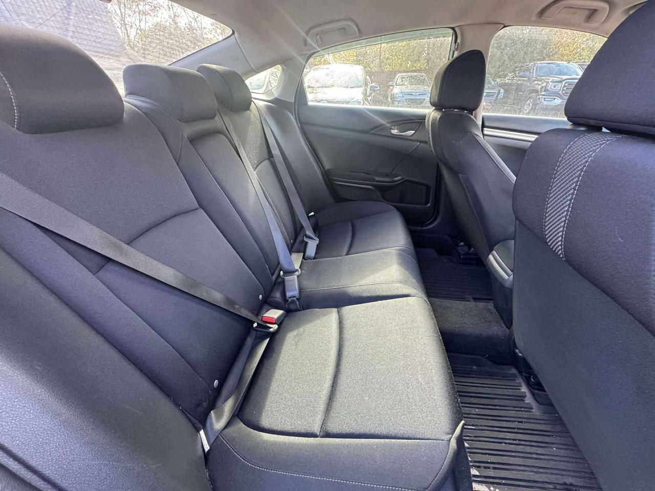 2018 Honda Civic LX MANUAL - Photo #9