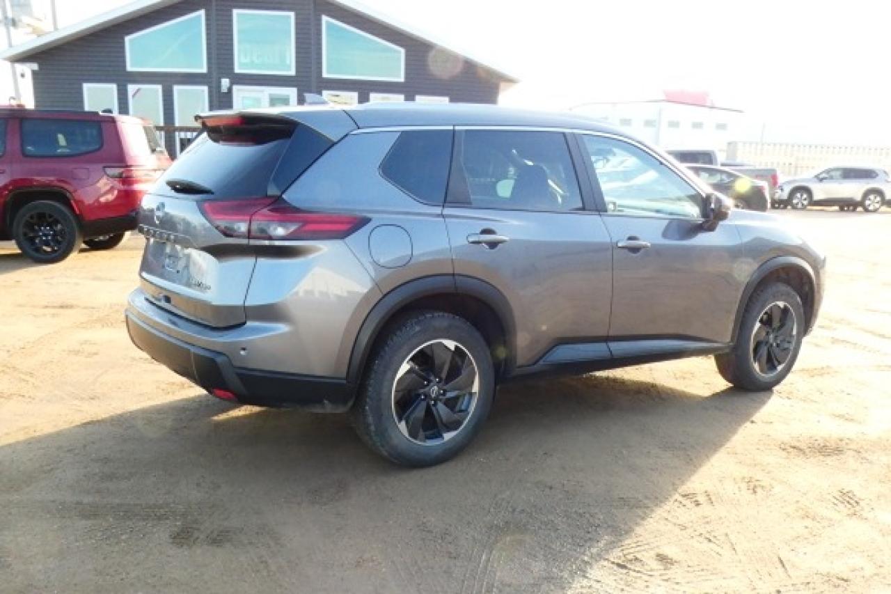 2024 Nissan Rogue SV AWD w/Htd cloth, moonroof, BUC - Photo #6
