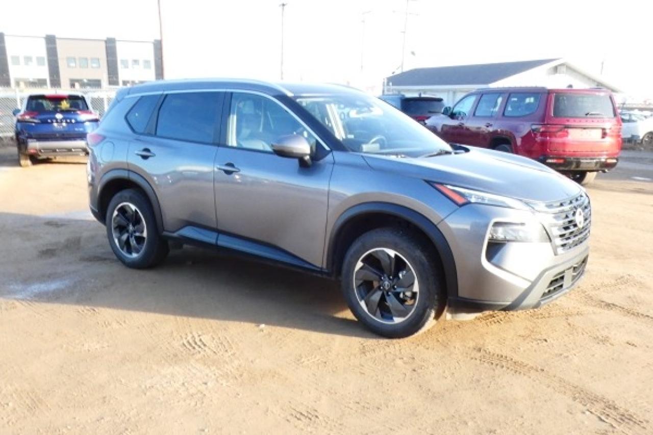 2024 Nissan Rogue SV AWD w/Htd cloth, moonroof, BUC - Photo #4