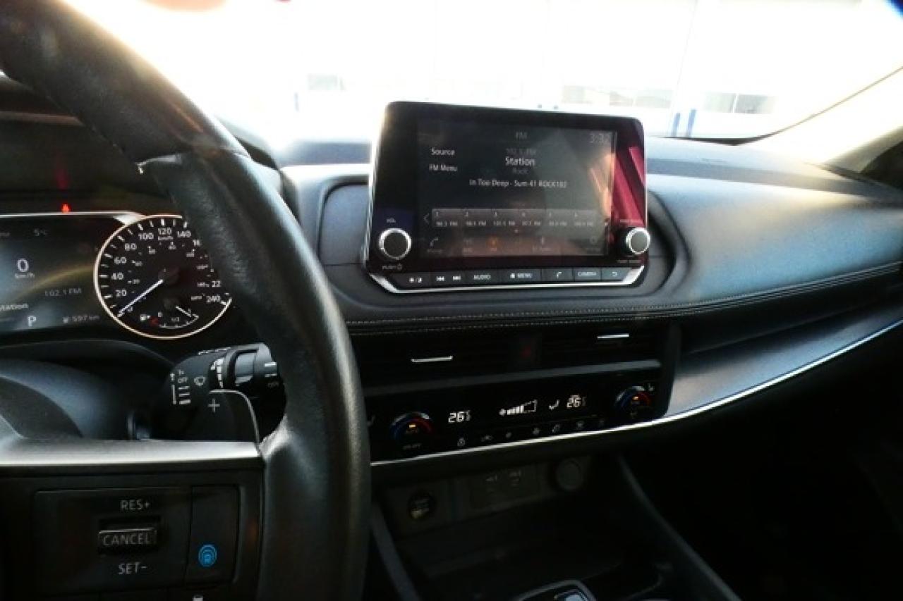 2024 Nissan Rogue SV AWD w/Htd cloth, moonroof, BUC - Photo #15