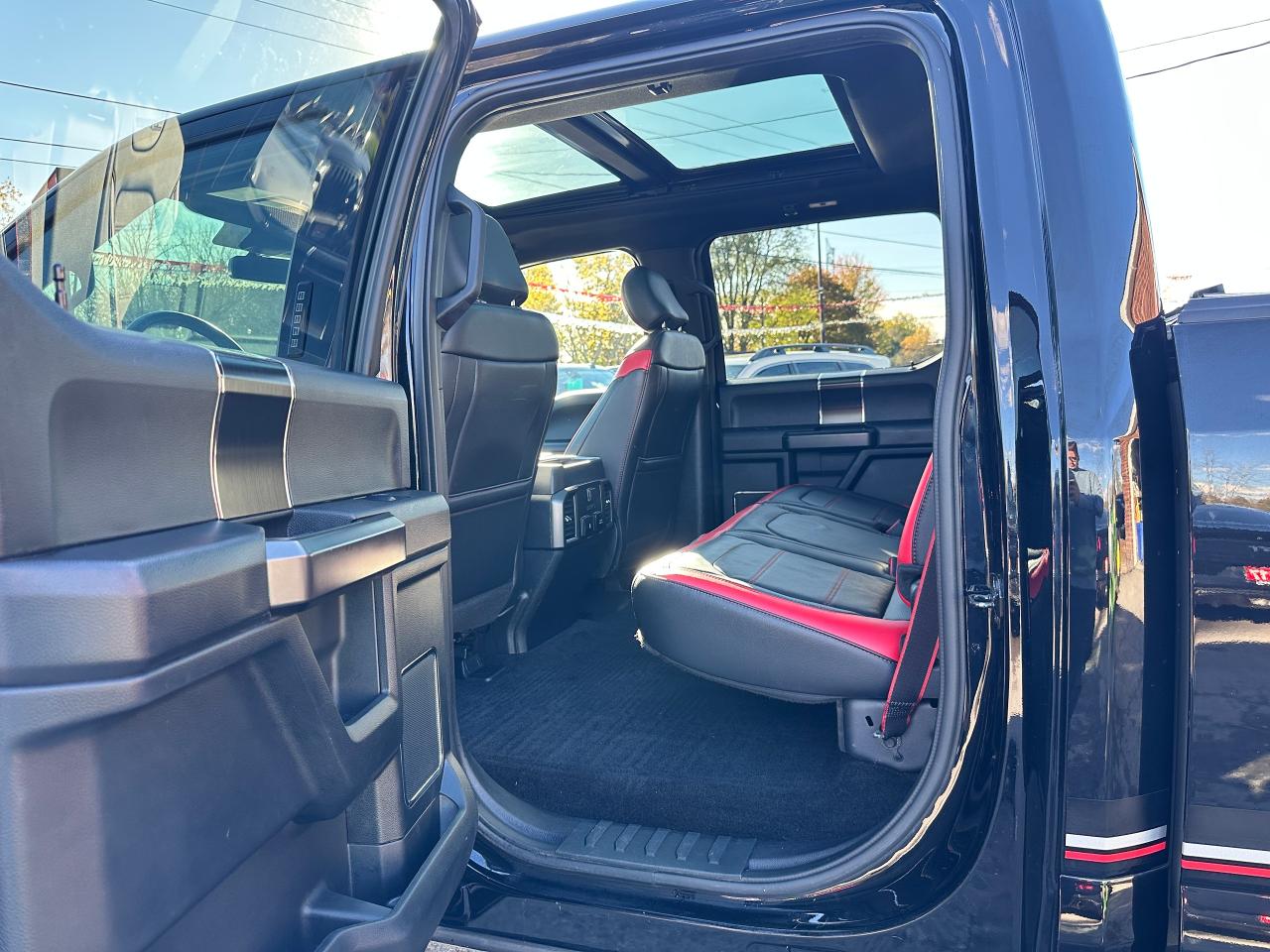 2018 Ford F-150 LARIAT Sport4x4 Crew HTD/CLD-LTHR Pano Roof NAV XM Photo