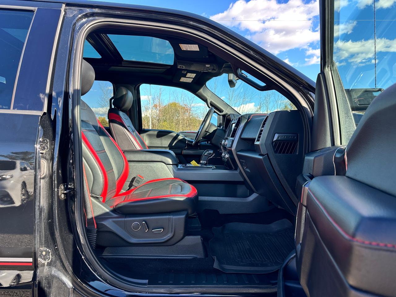 2018 Ford F-150 LARIAT Sport4x4 Crew HTD/CLD-LTHR Pano Roof NAV XM Photo