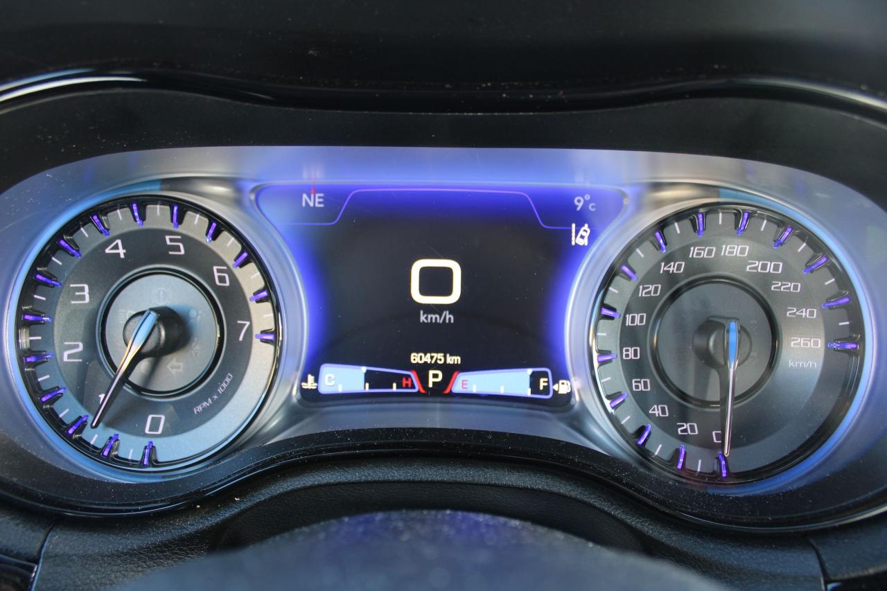 2023 Chrysler 300 300S - Photo #10