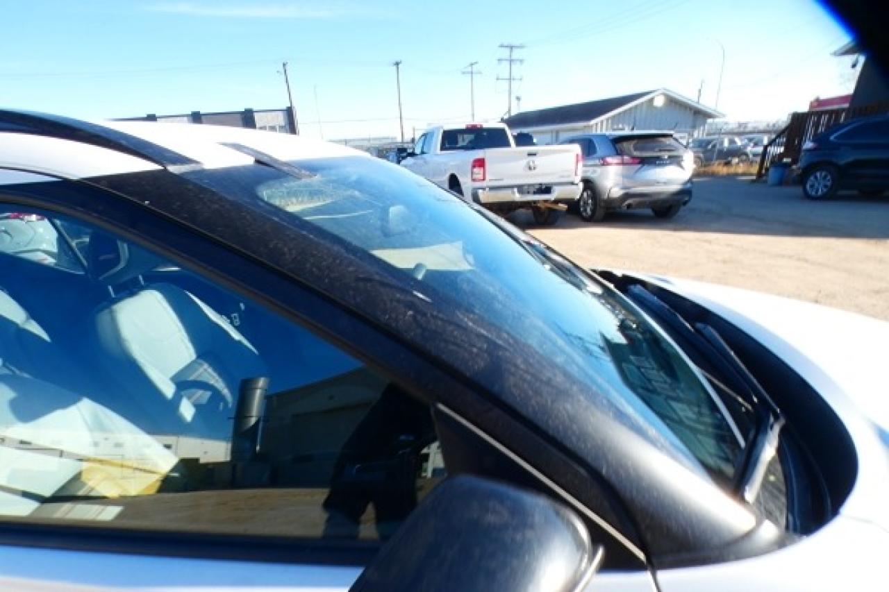 2024 Nissan Kicks SR FWD w/Htd Leather, BUC - Photo #38