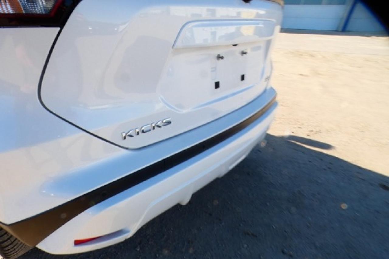 2024 Nissan Kicks SR FWD w/Htd Leather, BUC - Photo #42