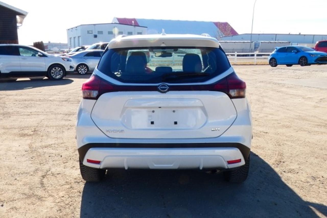 2024 Nissan Kicks SR FWD w/Htd Leather, BUC - Photo #7