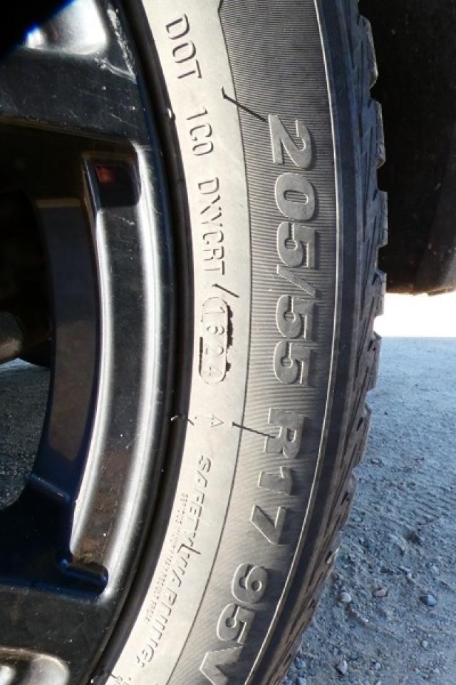 2024 Nissan Kicks SR FWD w/Htd Leather, BUC - Photo #18