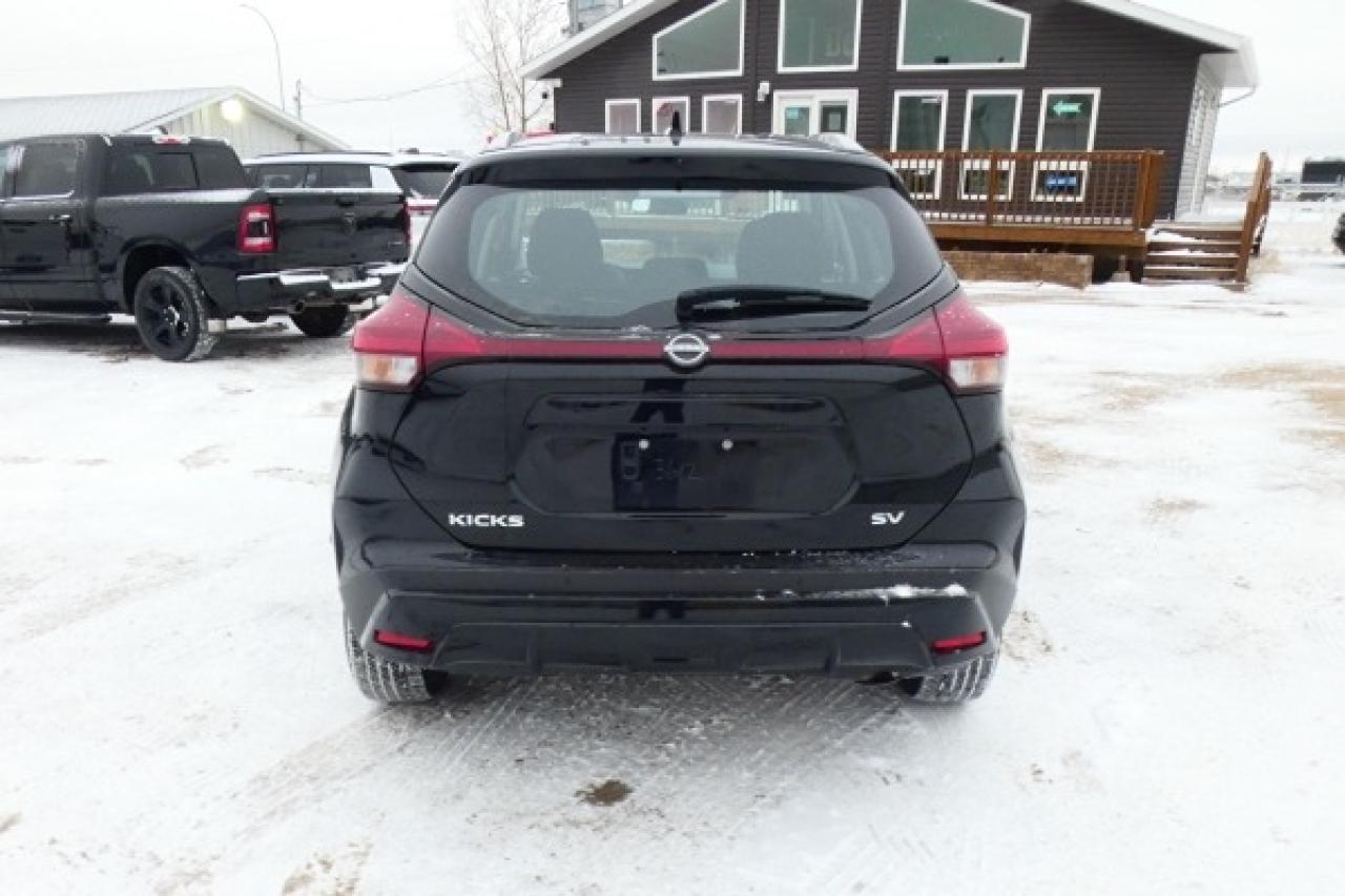 2024 Nissan Kicks SV FWD w/Htd cloth, BUC - Photo #7