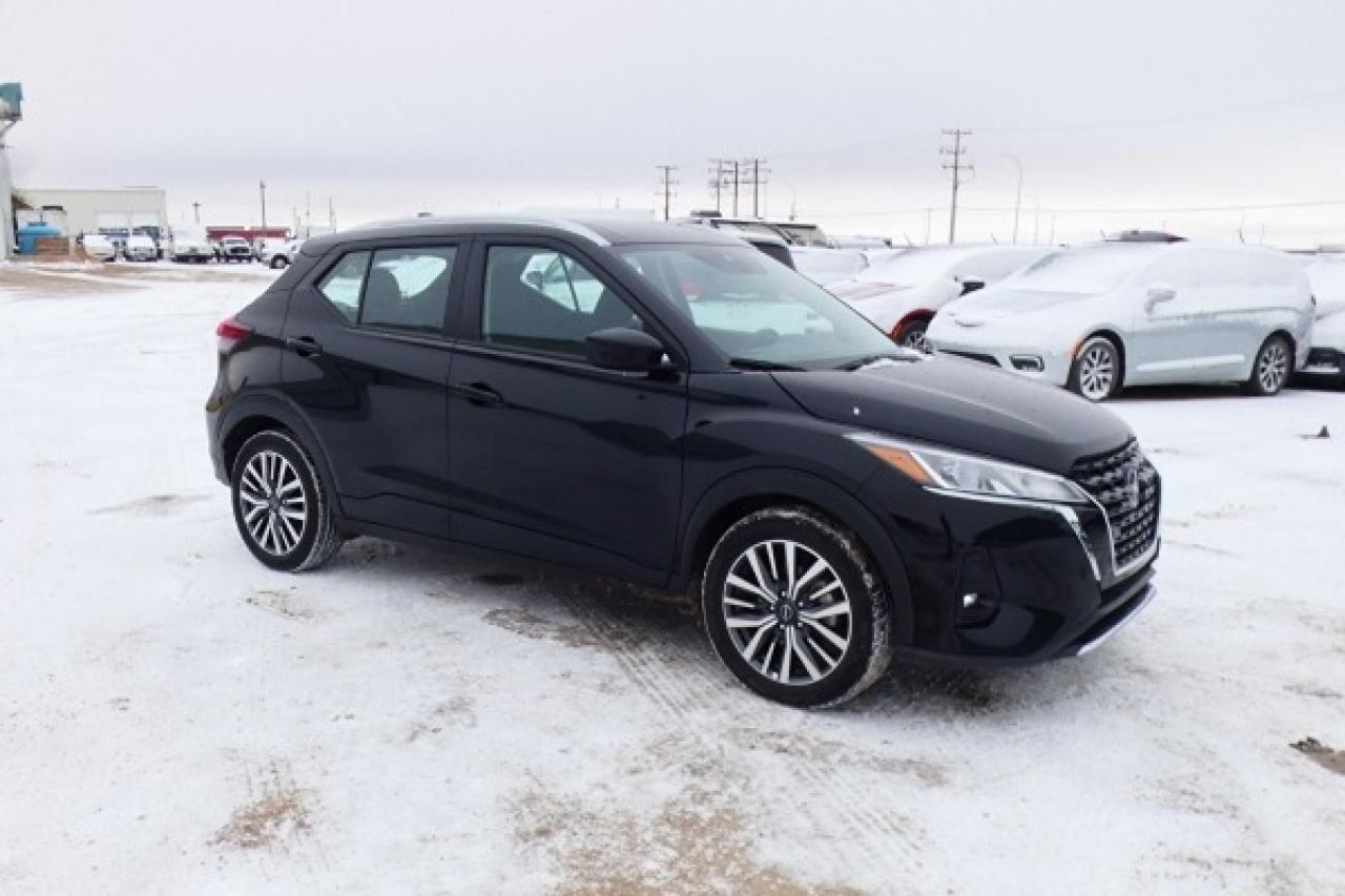 2024 Nissan Kicks SV FWD w/Htd cloth, BUC - Photo #4