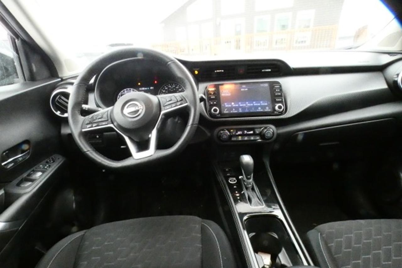 2024 Nissan Kicks SV FWD w/Htd cloth, BUC - Photo #12