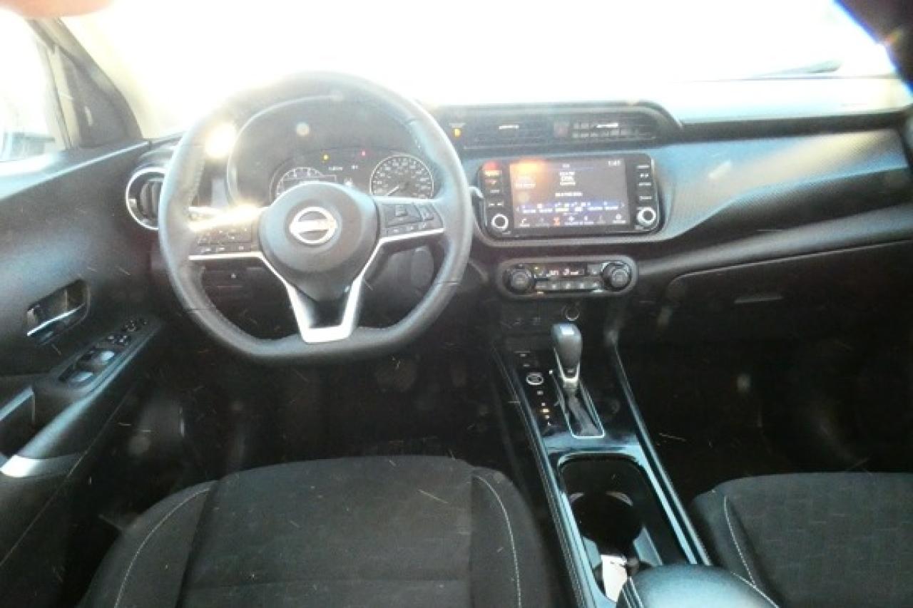 2024 Nissan Kicks SV FWD w/Htd cloth, BUC - Photo #12