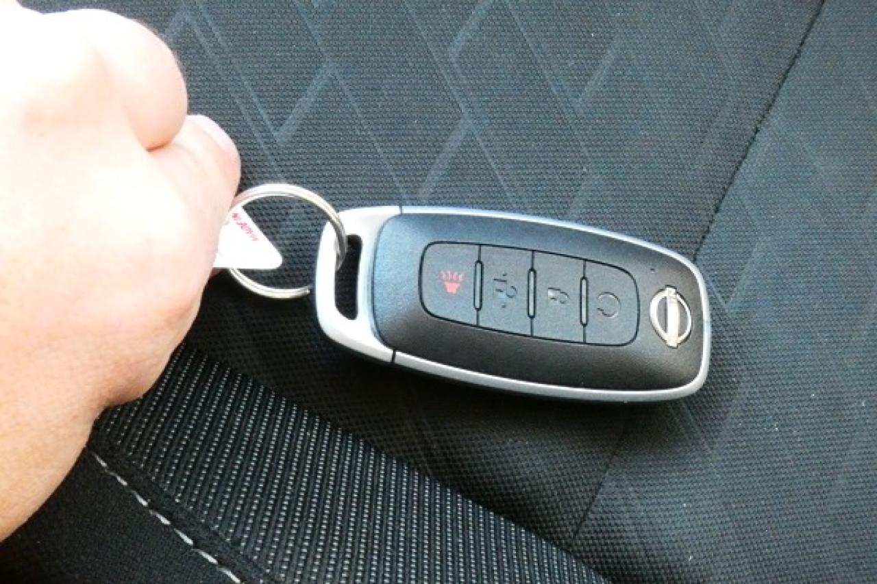 2024 Nissan Kicks SV FWD w/Htd cloth, BUC - Photo #19