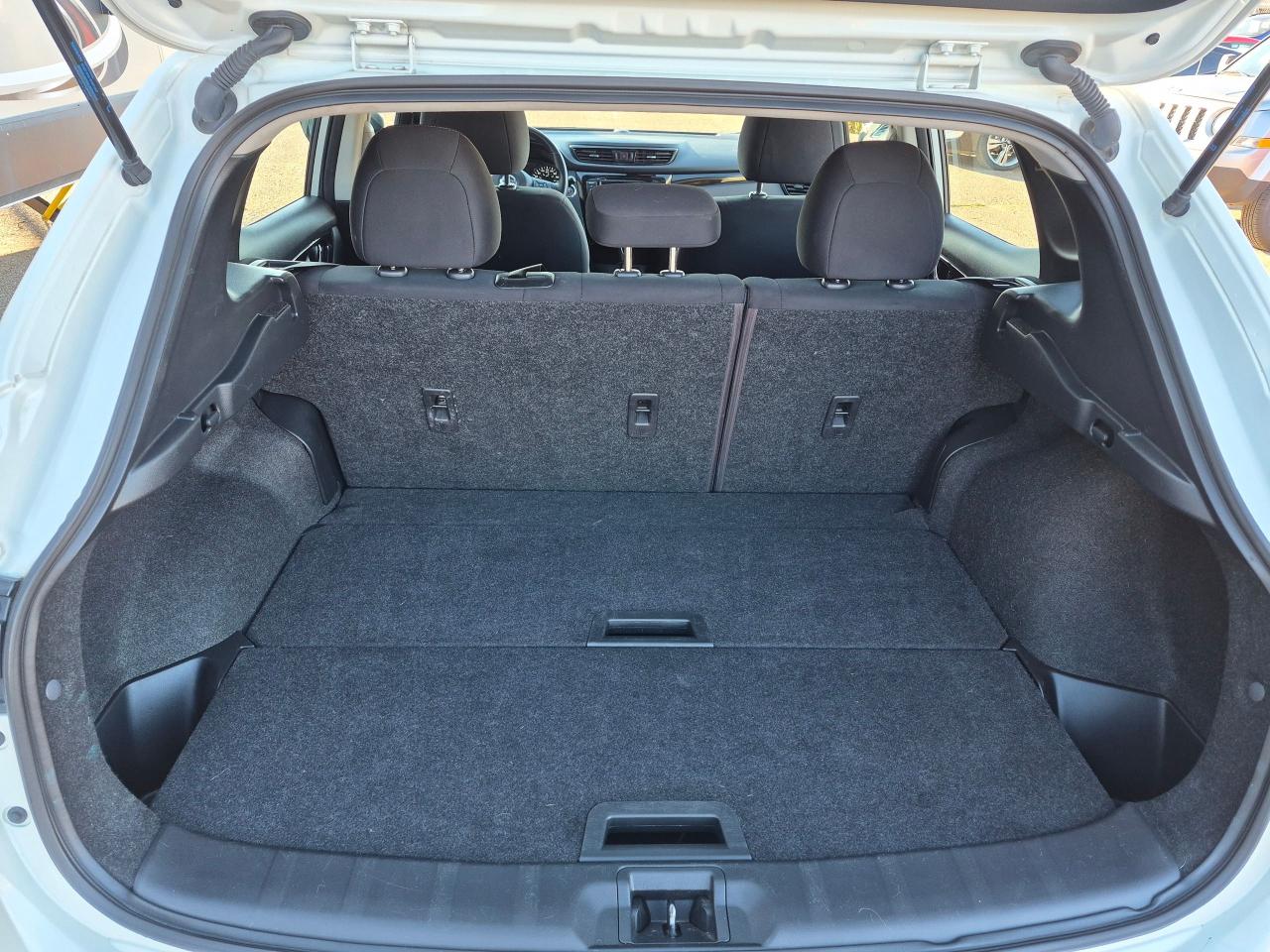 2021 Nissan Qashqai SV AWD Sunroof, Htd Steering & Seats, Remote, Blin - Photo #9