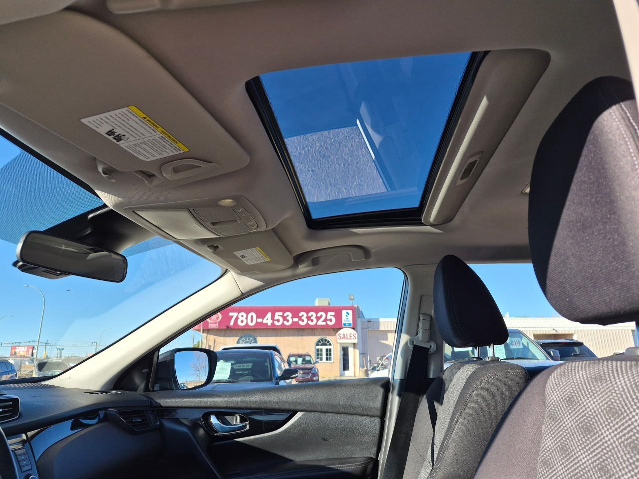 2021 Nissan Qashqai SV AWD Sunroof, Htd Steering & Seats, Remote, Blin - Photo #24