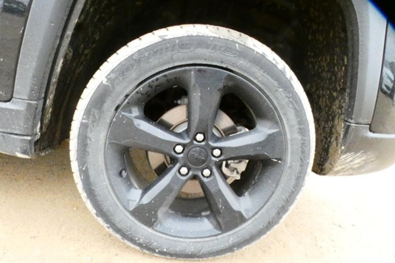 2023 Jeep Grand Cherokee Limited 4x4 w/H&C Leather, NAV, RVM+BUC - Photo #17