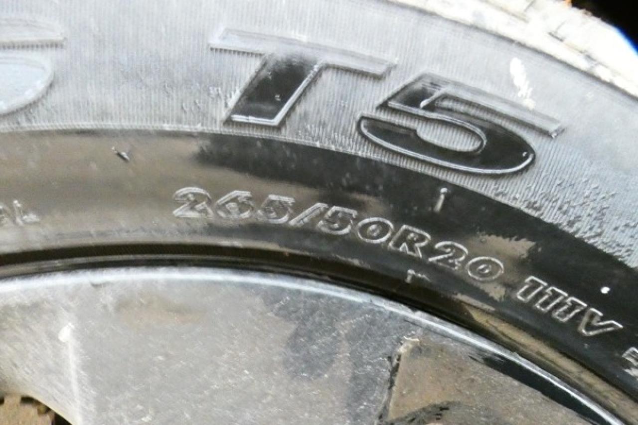 2023 Jeep Grand Cherokee Limited 4x4 w/H&C Leather, NAV, RVM+BUC - Photo #18