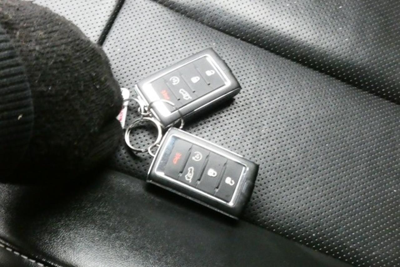 2023 Jeep Grand Cherokee Limited 4x4 w/H&C Leather, NAV, RVM+BUC - Photo #19