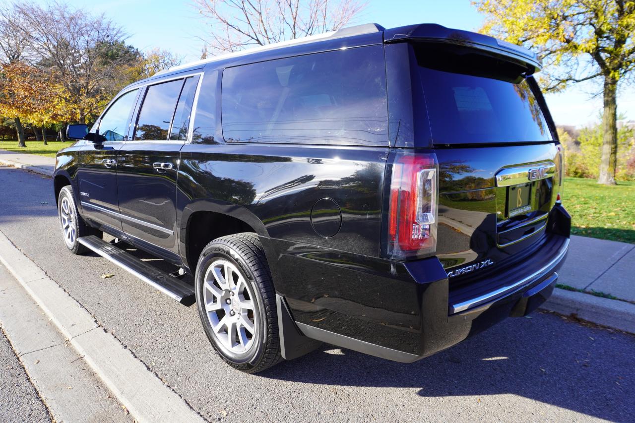 2017 GMC Yukon XL DENALI / NO ACCIDENTS / HUD / EXECUTIVE SEATING Photo2