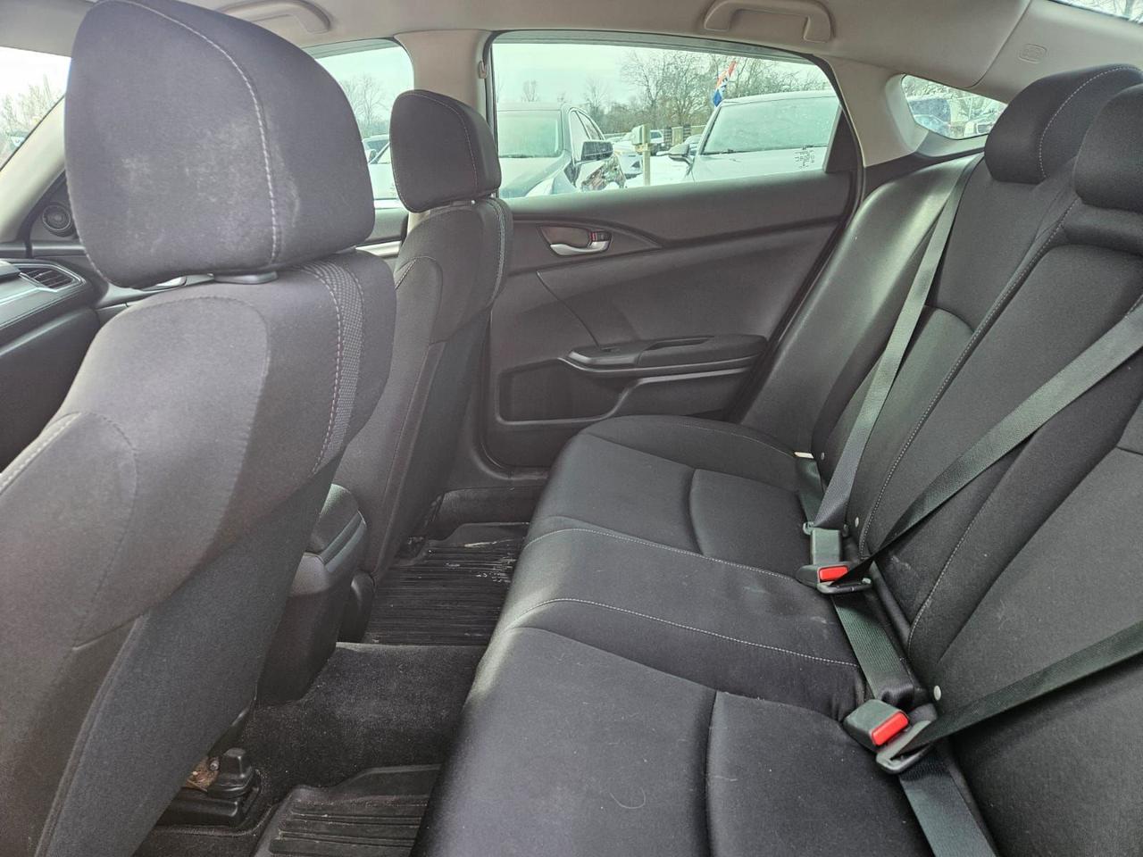 2018 Honda Civic LX MANUAL Photo