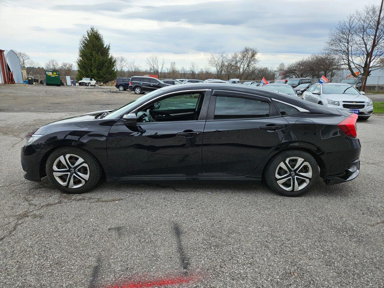 2018 Honda Civic LX MANUAL Photo