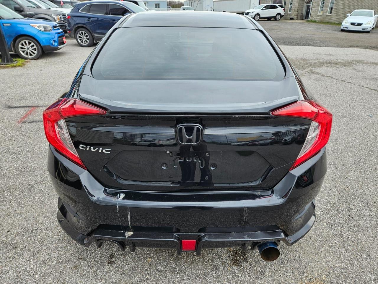 2018 Honda Civic LX MANUAL Photo