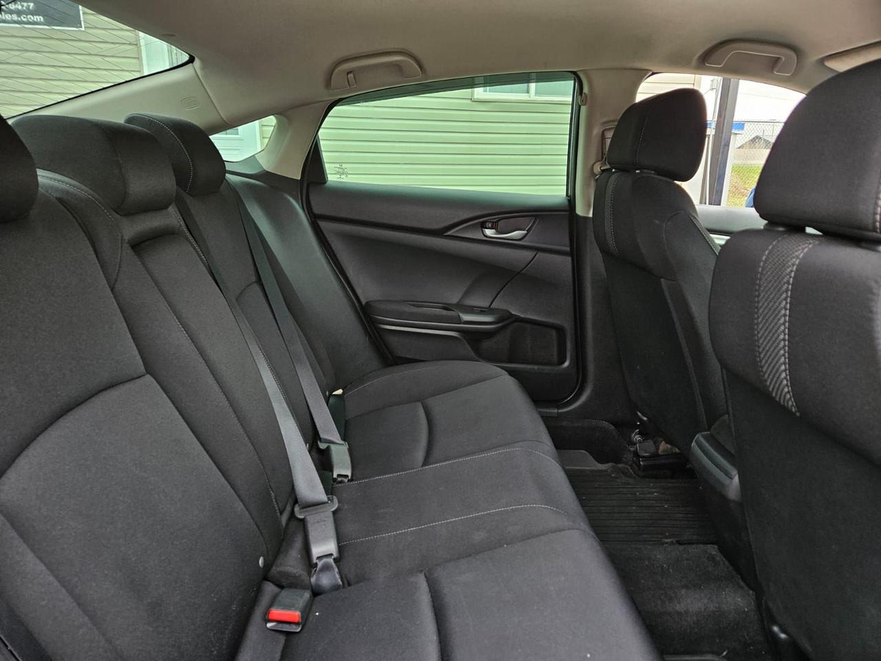 2018 Honda Civic LX MANUAL Photo