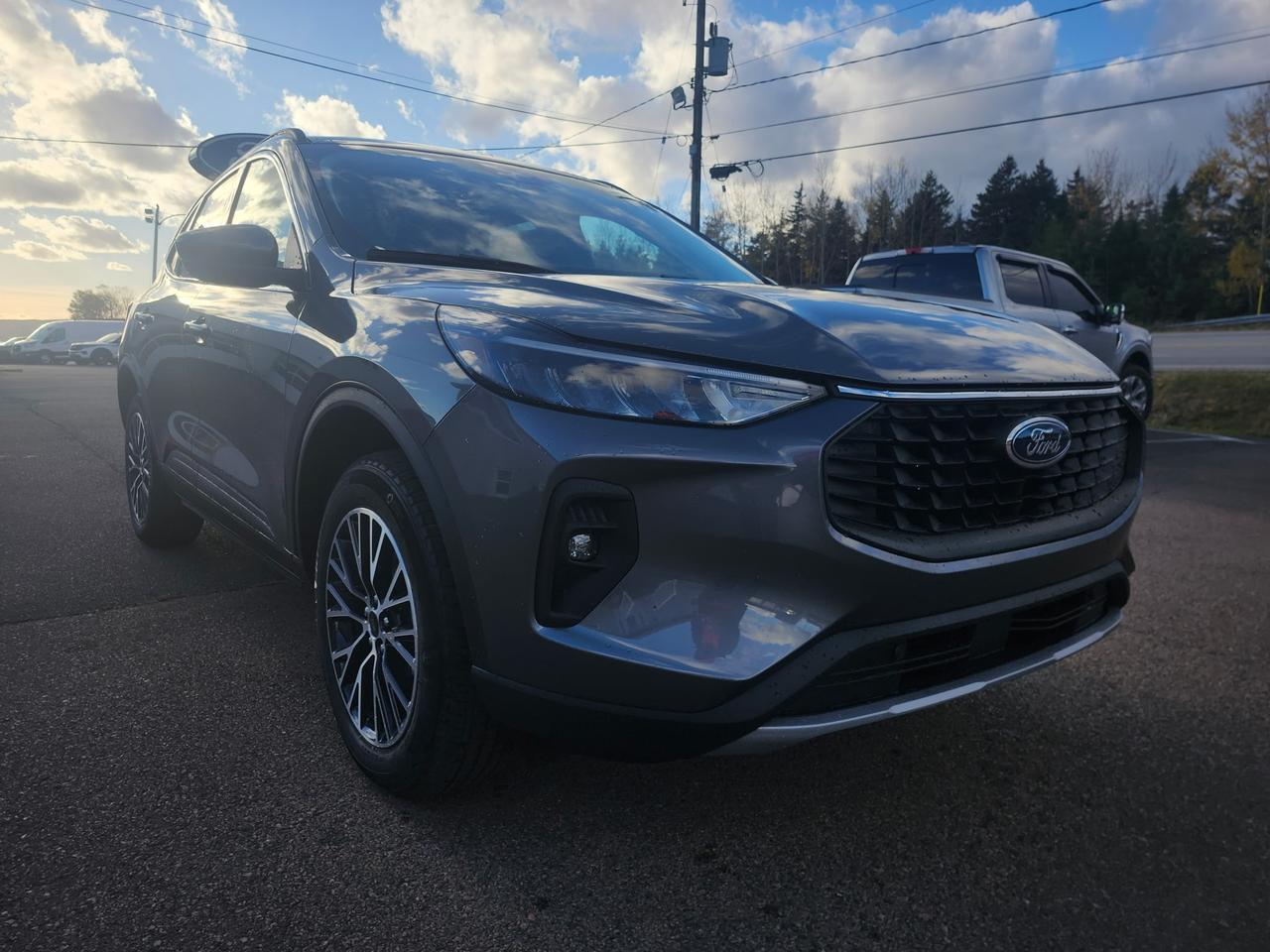 2026 Ford Escape PHEV FWD Photo2