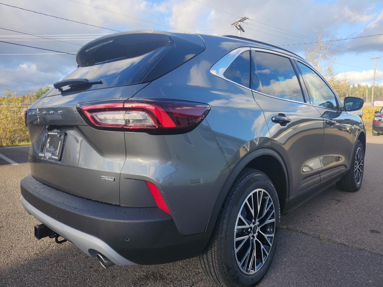 2026 Ford Escape PHEV FWD Photo4