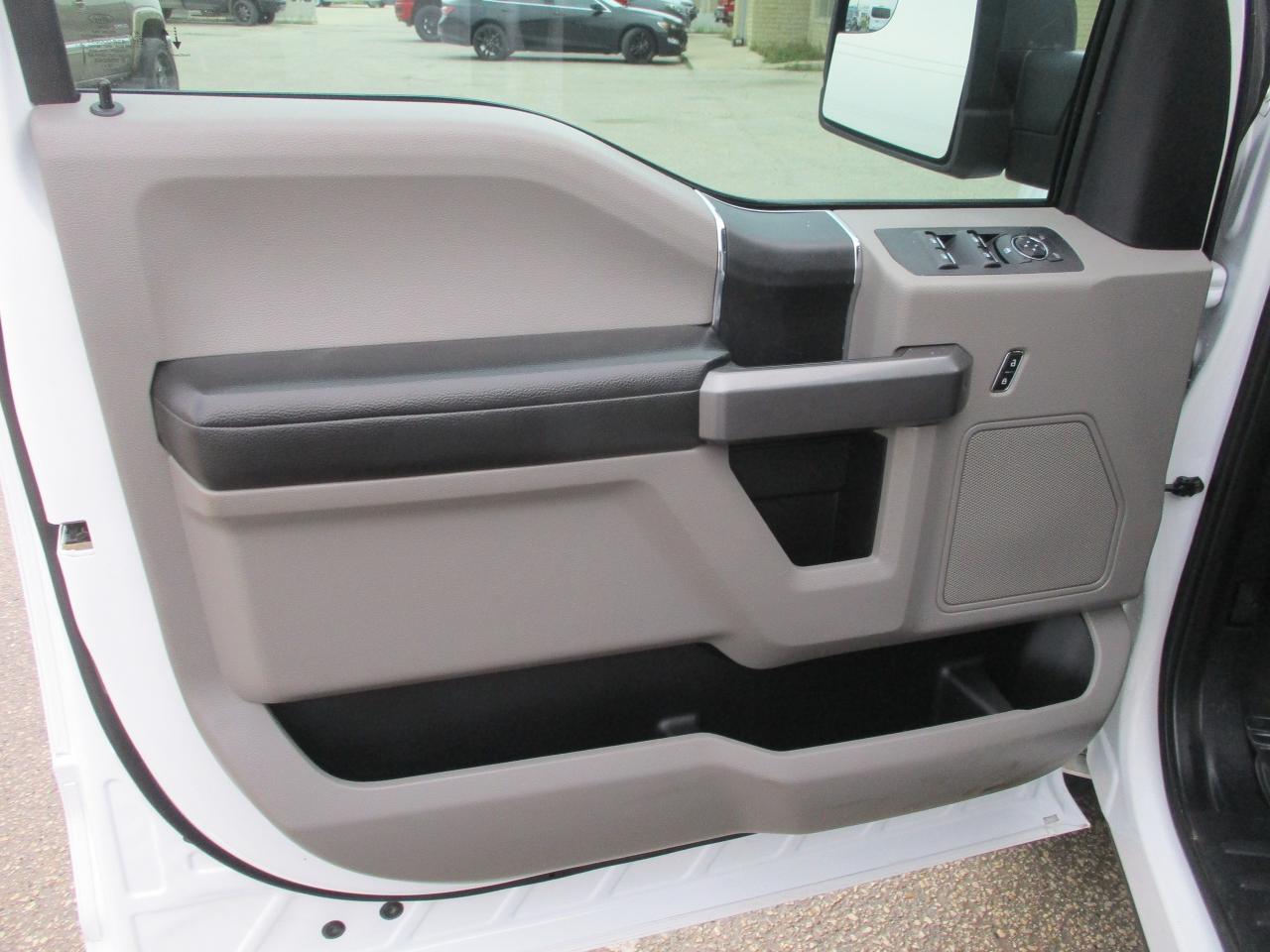 2020 Ford F-150 XLT 4WD SuperCrew 6.5' Box - Photo #8