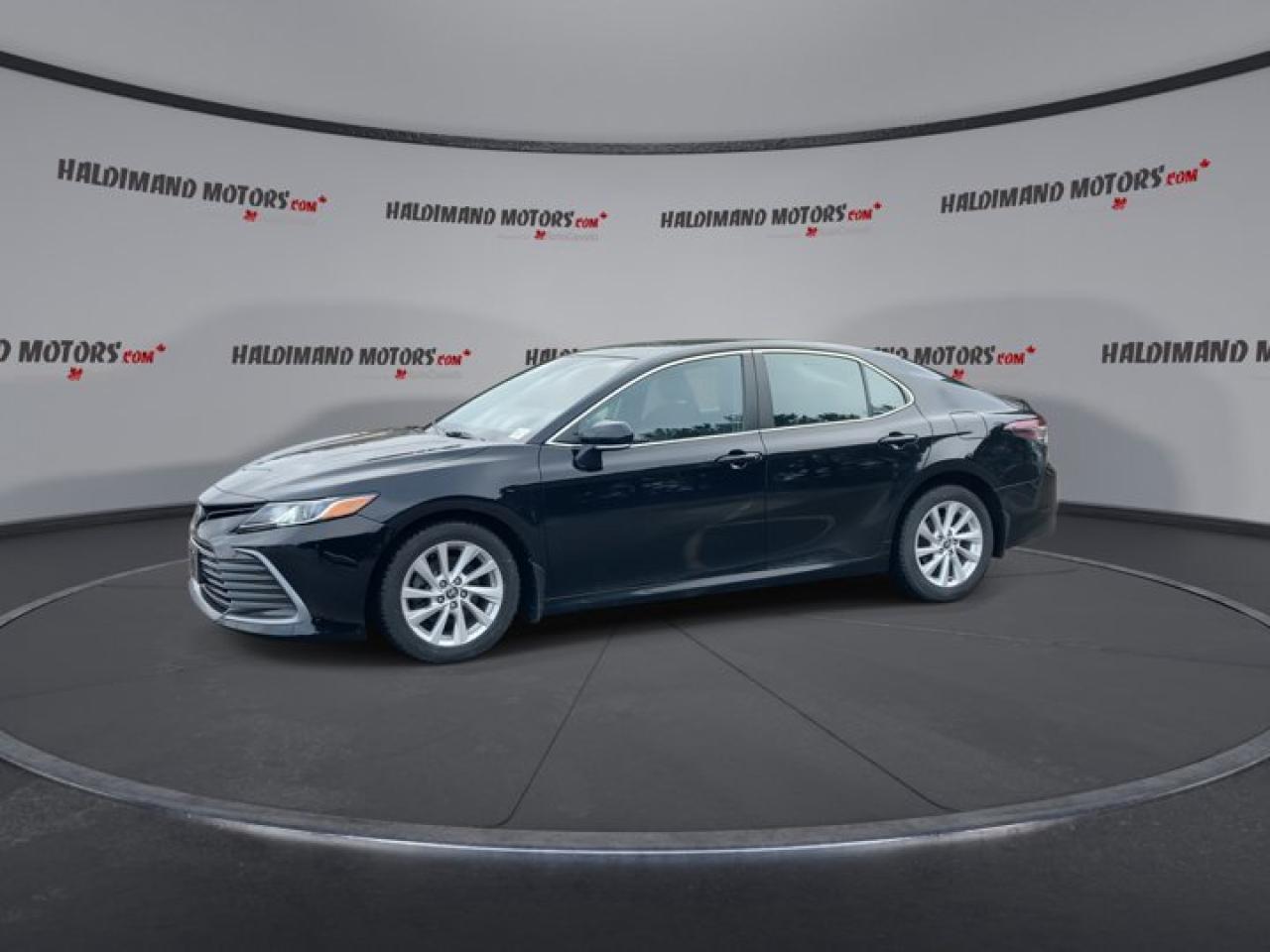 2021 Toyota Camry LE AWD Photo