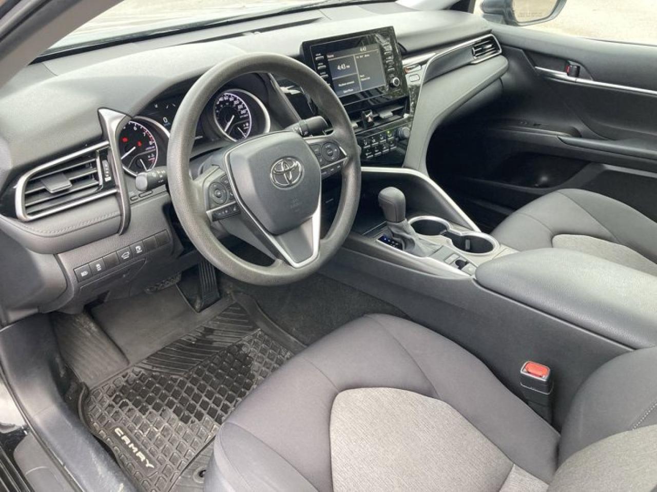 2021 Toyota Camry LE AWD Photo