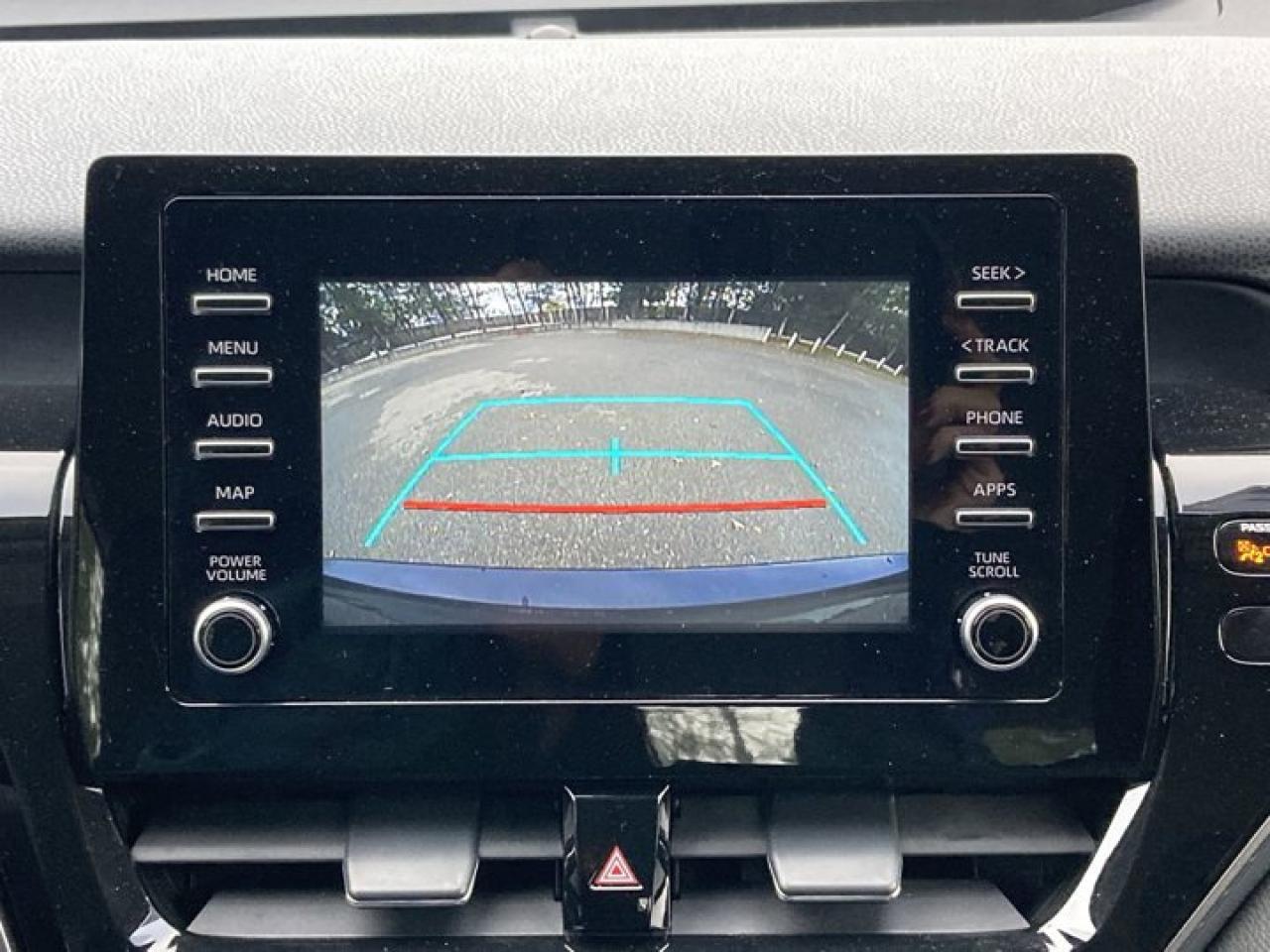 2021 Toyota Camry LE AWD Photo