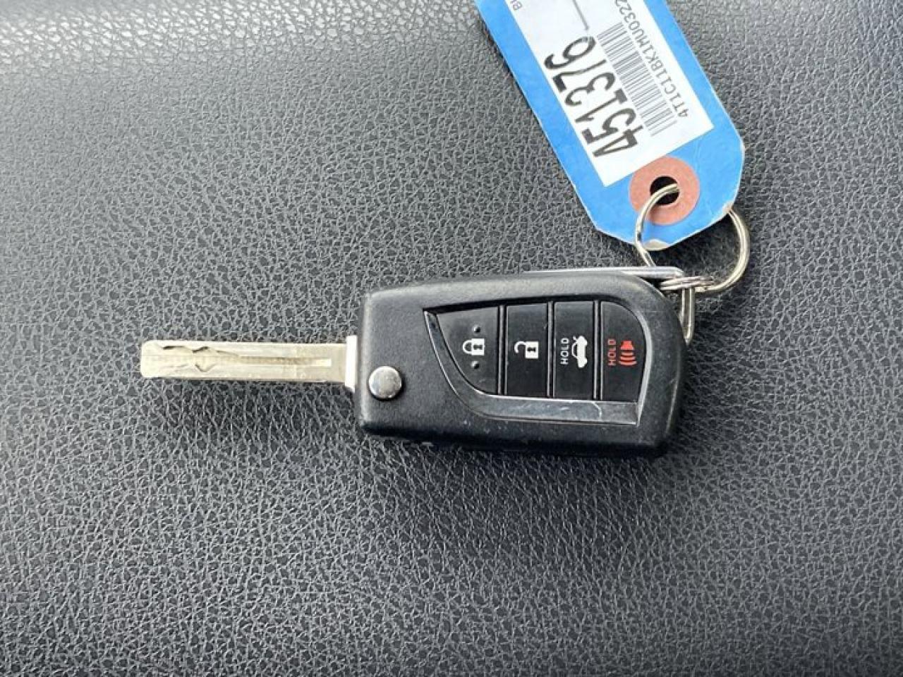 2021 Toyota Camry LE AWD Photo