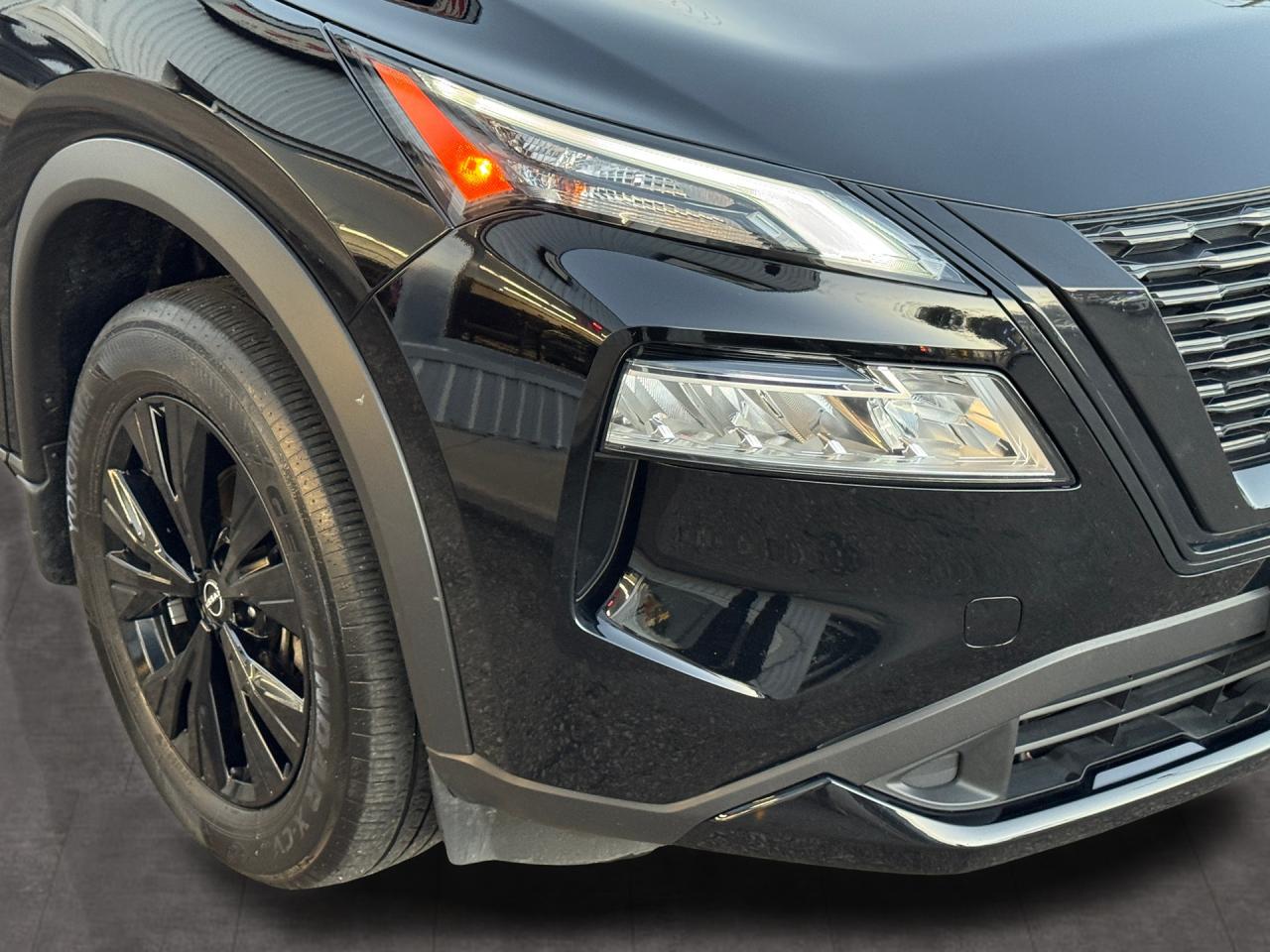 2023 Nissan Rogue SV Premium AWD Midnight Edition+CLEAN CARFAX Photo