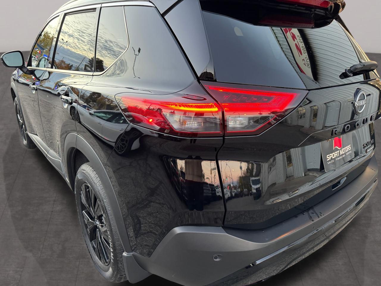 2023 Nissan Rogue SV Premium AWD Midnight Edition+CLEAN CARFAX Photo