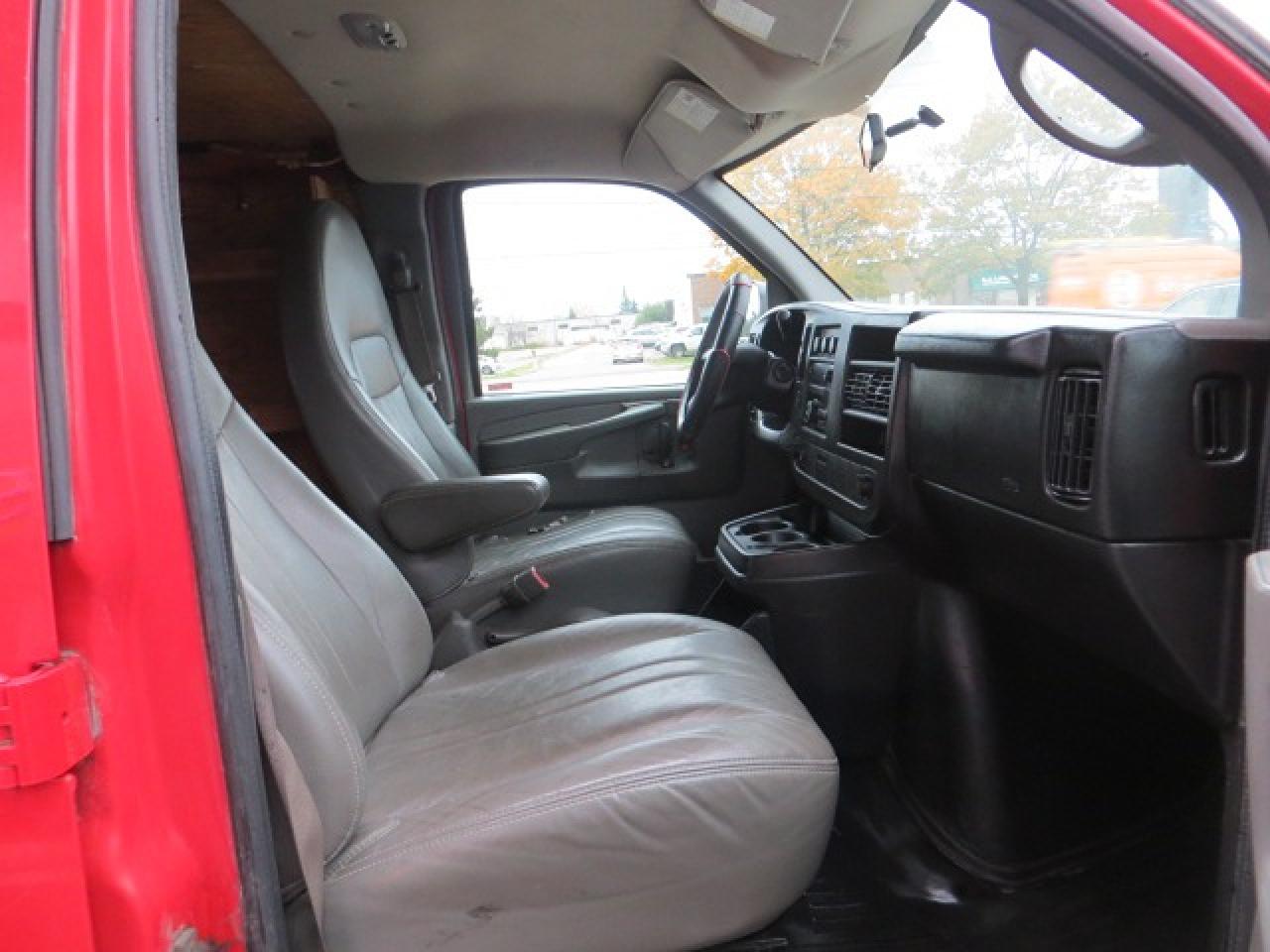 2013 GMC Savana 1500 CERTIFIED, ONLY 42,000KM - Photo #14