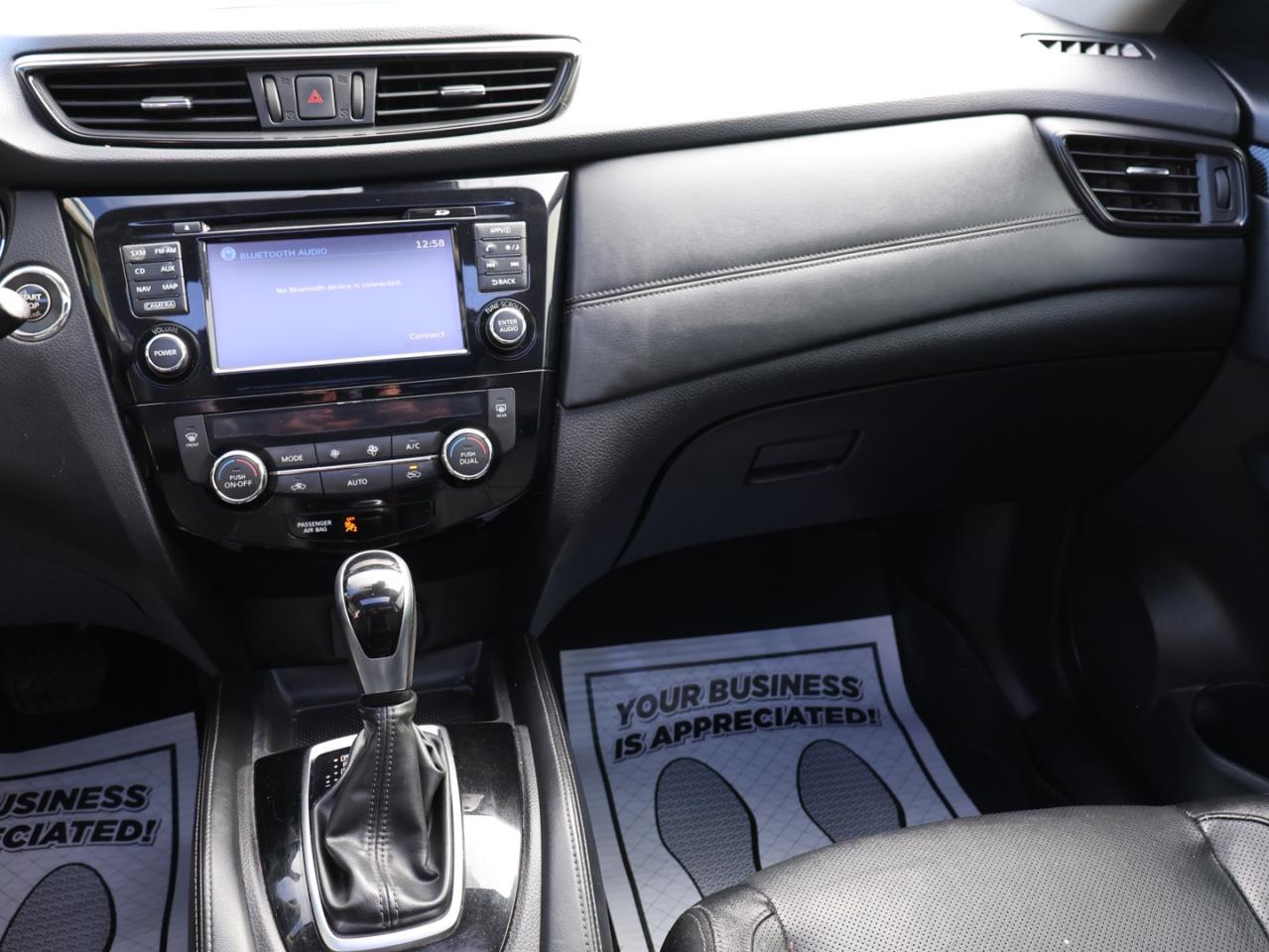 2017 Nissan Rogue SL AWD CERTIFIED *NISSAN MAINTAIN* CAMERA NAV BLUETOOTH LEATHER HEATED SEATS PANO ROOF CRUISE ALLOYS - Photo #10