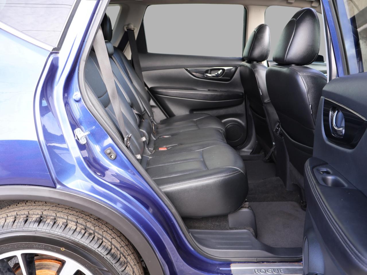 2017 Nissan Rogue SL AWD CERTIFIED *NISSAN MAINTAIN* CAMERA NAV BLUETOOTH LEATHER HEATED SEATS PANO ROOF CRUISE ALLOYS - Photo #16