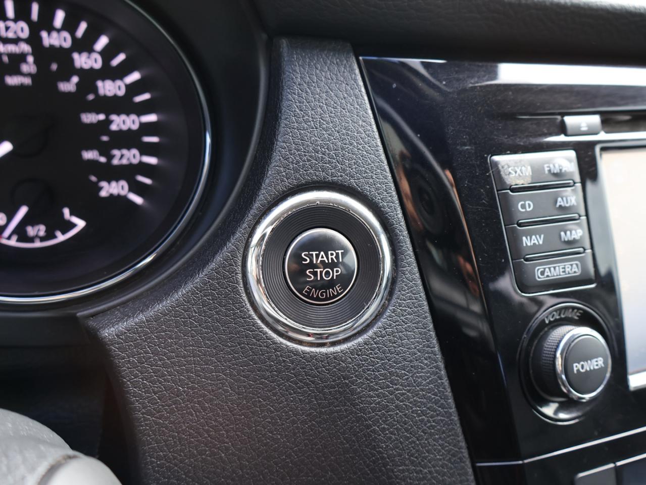 2017 Nissan Rogue SL AWD CERTIFIED *NISSAN MAINTAIN* CAMERA NAV BLUETOOTH LEATHER HEATED SEATS PANO ROOF CRUISE ALLOYS - Photo #24