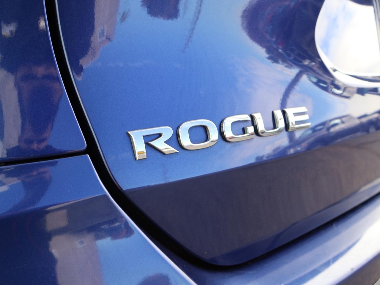 2017 Nissan Rogue SL AWD CERTIFIED *NISSAN MAINTAIN* CAMERA NAV BLUETOOTH LEATHER HEATED SEATS PANO ROOF CRUISE ALLOYS - Photo #36