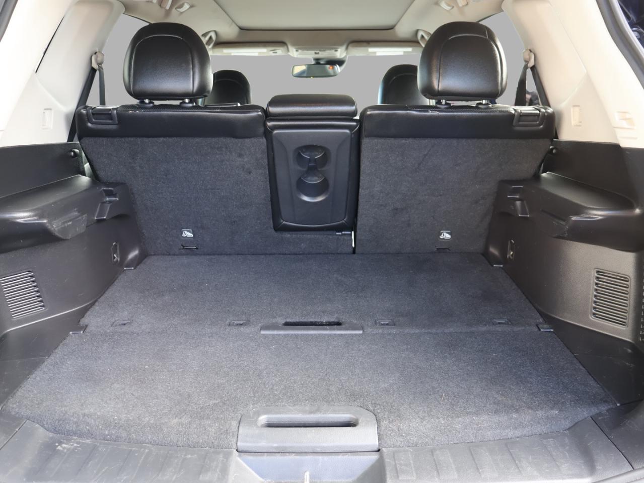 2017 Nissan Rogue SL AWD CERTIFIED *NISSAN MAINTAIN* CAMERA NAV BLUETOOTH LEATHER HEATED SEATS PANO ROOF CRUISE ALLOYS - Photo #38