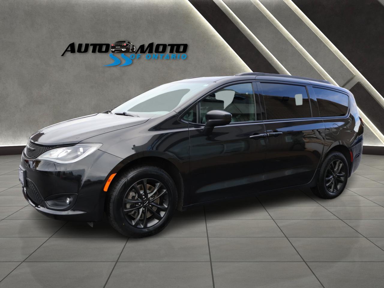 2020 Chrysler Pacifica LAUNCH EDITION-S PKG AWD CERTIFIED *ACCIDENT FREE* NAVI CAMERA HEATED LEATHER P,SENSORS B.SPOT - Photo #3