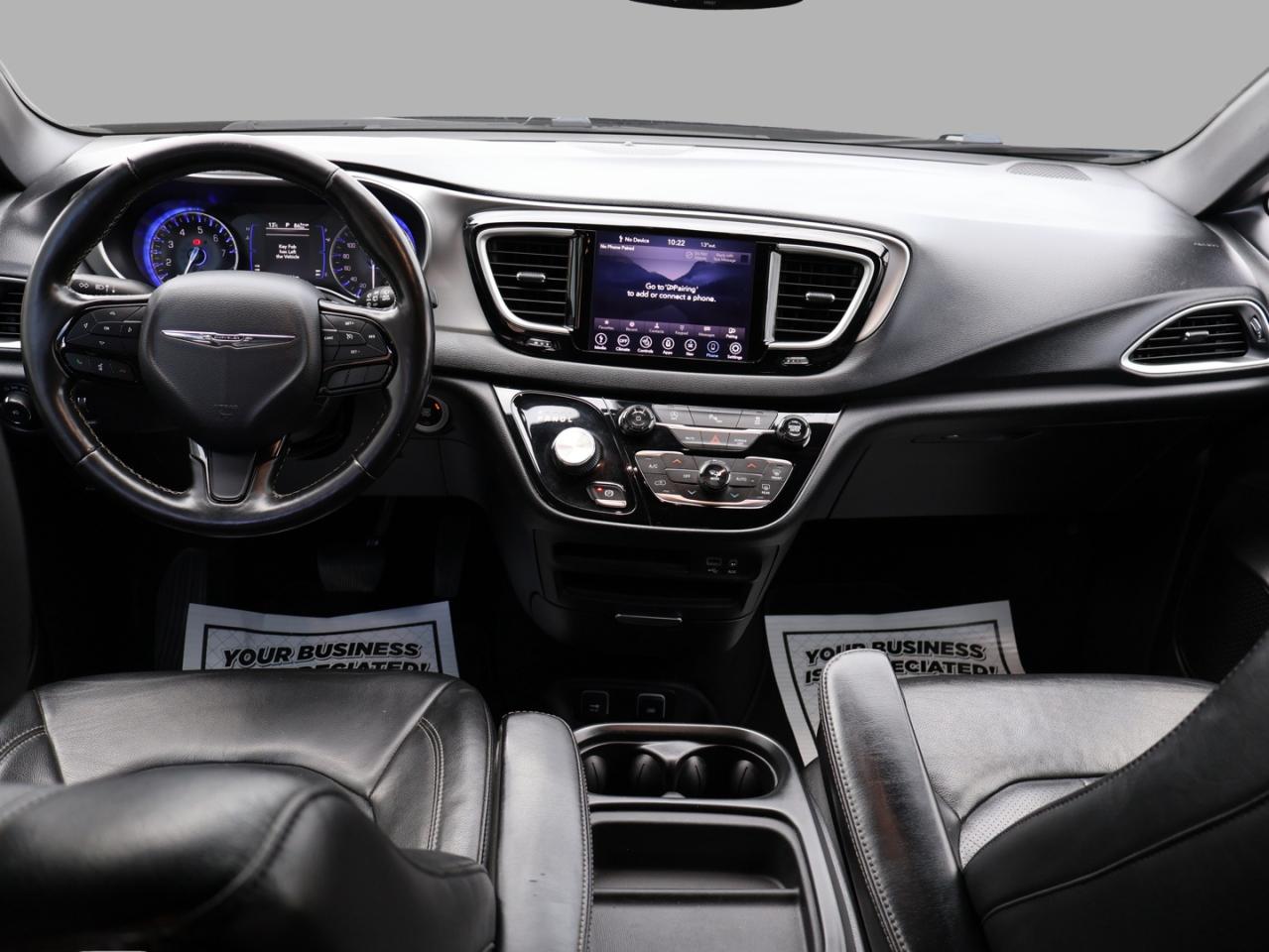 2020 Chrysler Pacifica LAUNCH EDITION-S PKG AWD CERTIFIED *ACCIDENT FREE* NAVI CAMERA HEATED LEATHER P,SENSORS B.SPOT - Photo #11