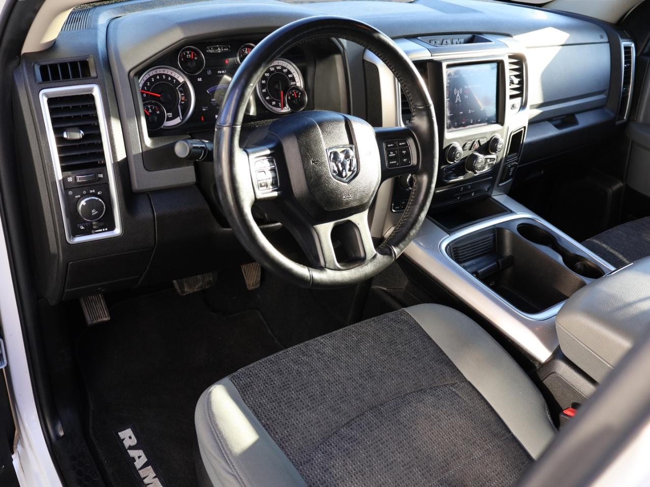 2019 RAM 1500 SLT HEMI CREW 4WD CERTIFIED *1 OWNER*ACCIDENT FREE* NAV BLUETOOTH HEATED SEATS CRUISE ALLOYS - Photo #8