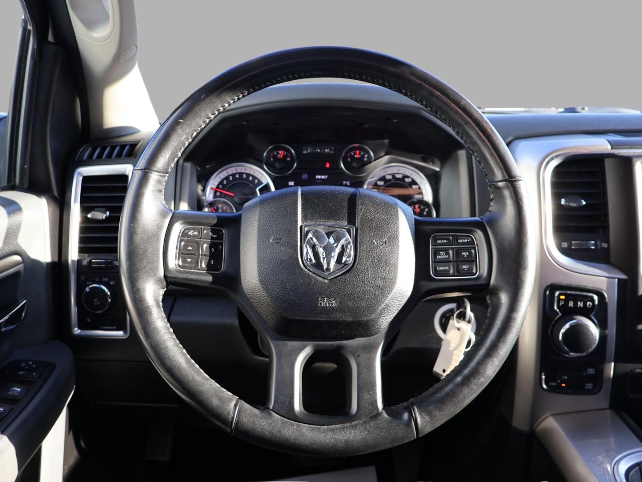 2019 RAM 1500 SLT HEMI CREW 4WD CERTIFIED *1 OWNER*ACCIDENT FREE* NAV BLUETOOTH HEATED SEATS CRUISE ALLOYS - Photo #9