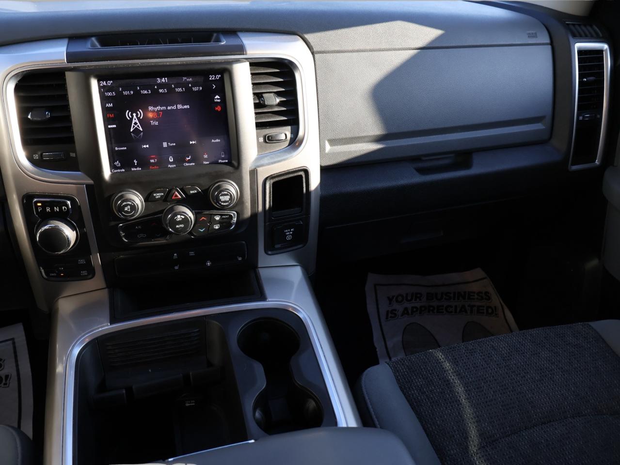 2019 RAM 1500 SLT HEMI CREW 4WD CERTIFIED *1 OWNER*ACCIDENT FREE* NAV BLUETOOTH HEATED SEATS CRUISE ALLOYS - Photo #11