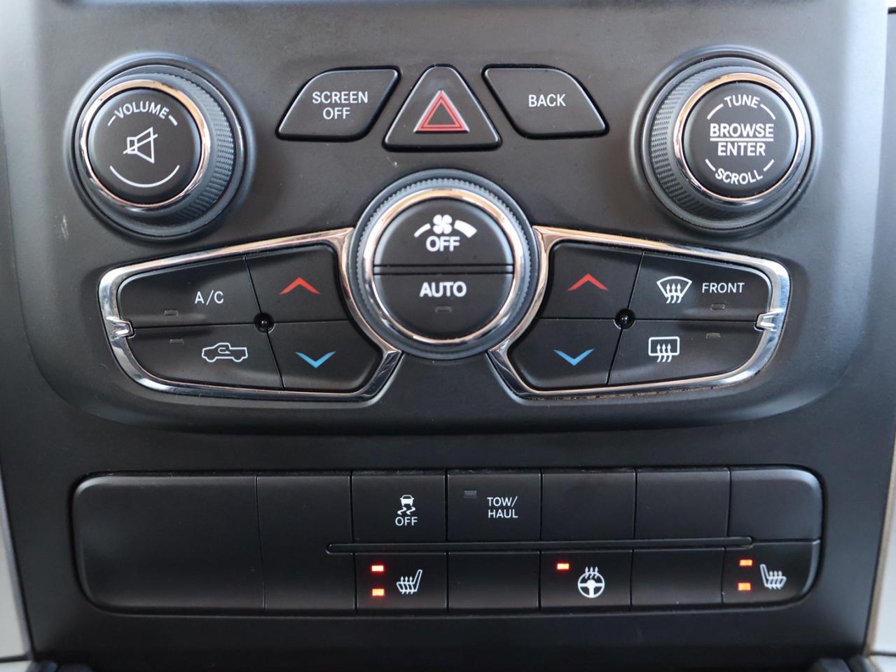 2019 RAM 1500 SLT HEMI CREW 4WD CERTIFIED *1 OWNER*ACCIDENT FREE* NAV BLUETOOTH HEATED SEATS CRUISE ALLOYS - Photo #24