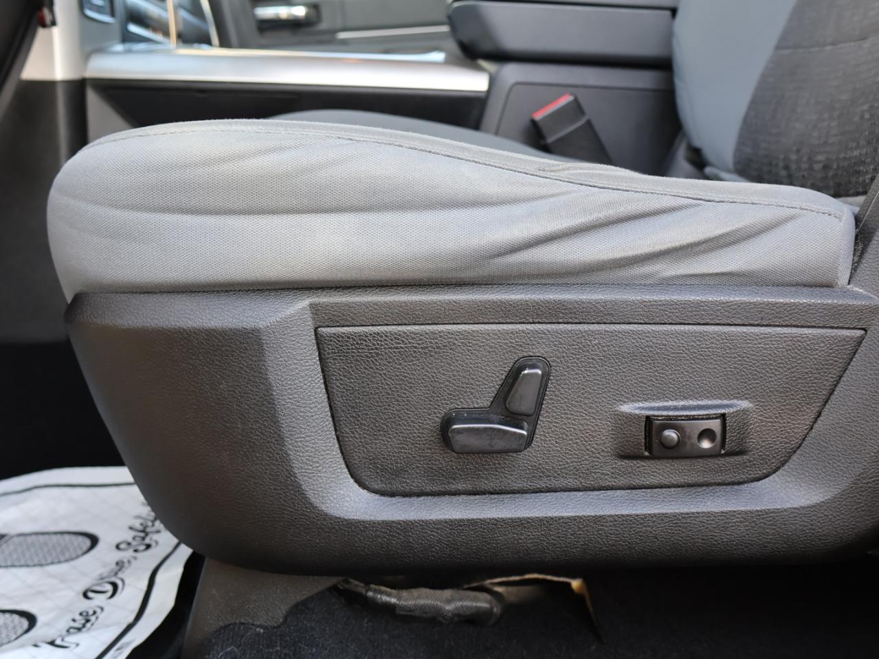 2019 RAM 1500 SLT HEMI CREW 4WD CERTIFIED *1 OWNER*ACCIDENT FREE* NAV BLUETOOTH HEATED SEATS CRUISE ALLOYS - Photo #34