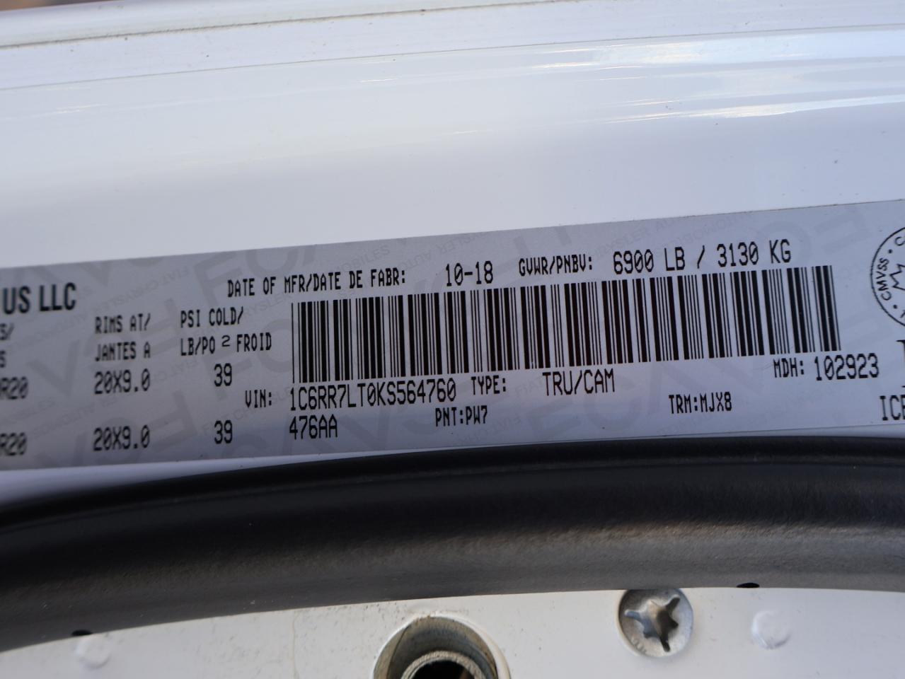 2019 RAM 1500 SLT HEMI CREW 4WD CERTIFIED *1 OWNER*ACCIDENT FREE* NAV BLUETOOTH HEATED SEATS CRUISE ALLOYS - Photo #35