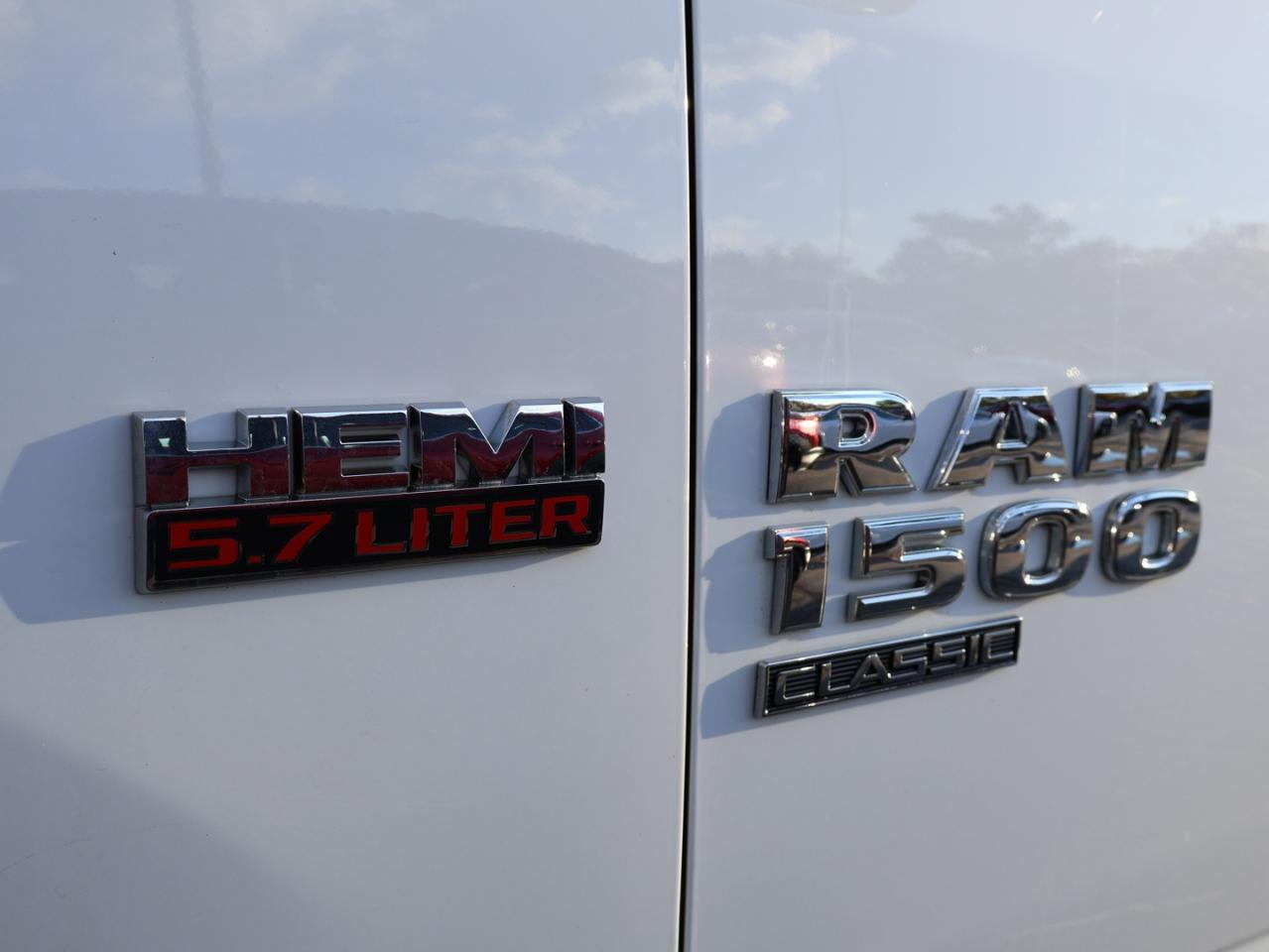 2019 RAM 1500 SLT HEMI CREW 4WD CERTIFIED *1 OWNER*ACCIDENT FREE* NAV BLUETOOTH HEATED SEATS CRUISE ALLOYS - Photo #36